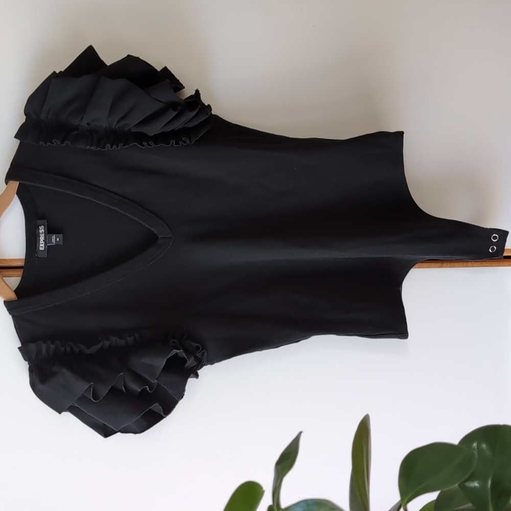 Express Ribbed V-Neck Ruffle Sleeve Thong Bodysuit M Black